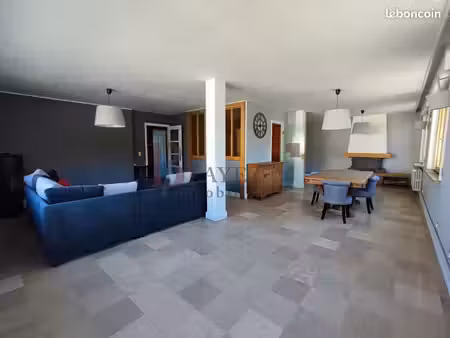 appartement 4 pièces 139 m²