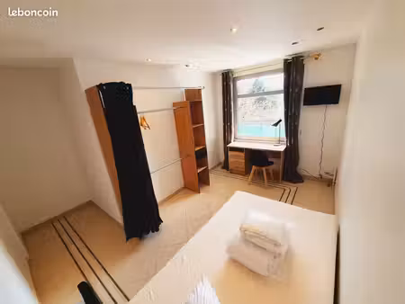 location avec le service de ménage à massy