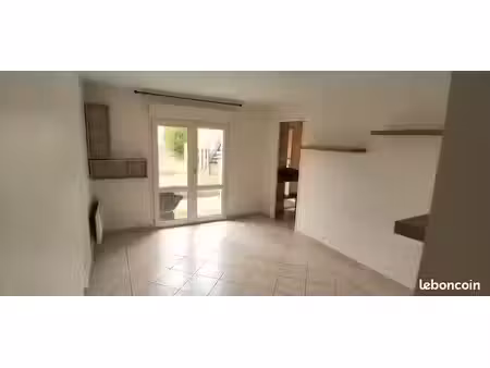 appartement f2 36 m2 avec terrasse et jardinet