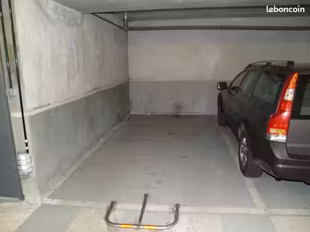 parking à louer