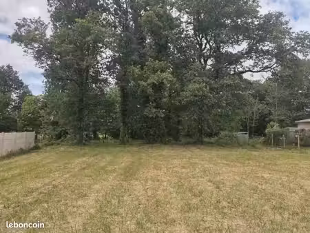 terrain 2 180 m² jussas