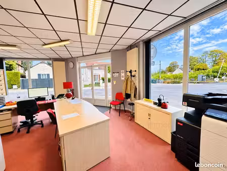 ensemble immobilier  local commercial et maison attenante