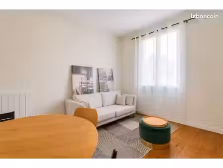 location f3 400m metro