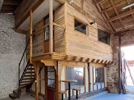 atelier d’artiste avec grange  maison à rénover et terrain