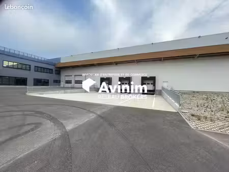 local 3269 m² tremblay-en-france