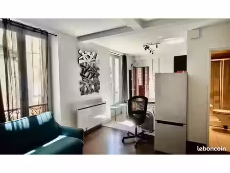 studio 1 pièce 23 m²