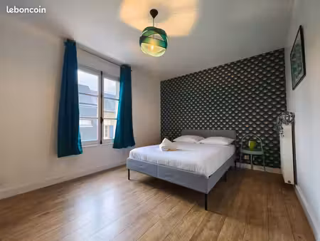 maison de ville meublée – 80 m² – 2 chambres 1 099