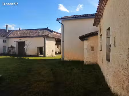 ensemble immobilier  5 maisons et dépendances