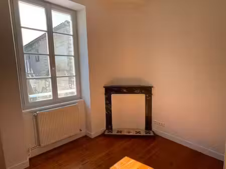 location maison de ville