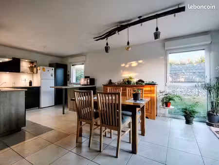 maison jumelée de 2019 avec jardin