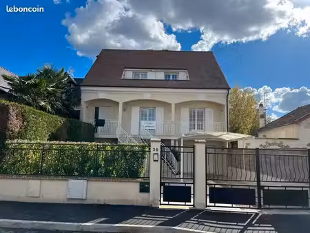 maison 6 pièces 200m2