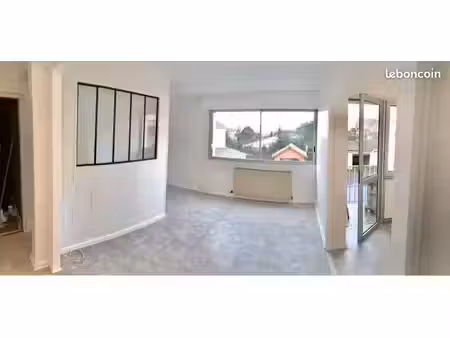 t1 bis non meublé de 36 m²  parking et balcon