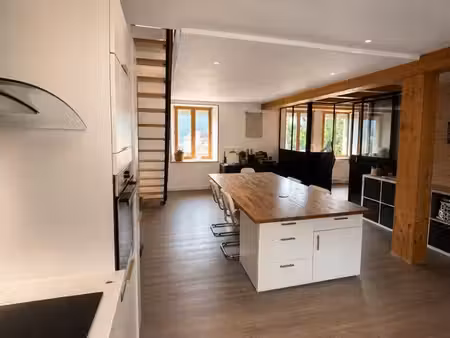 duplex 5 pièces avec dépendance