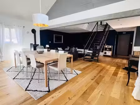 bien rare : maison 195 m²  piscine chauffée  4 chambres