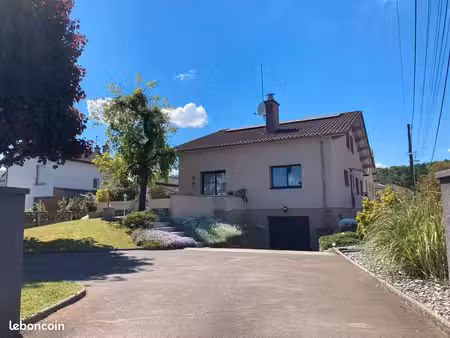 maison familiale 6 chambres – 183 m² – terrasse 30 m² – sous-sol 110 m² – photovoltaïque 6