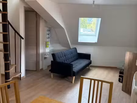 duplex meublé – 37 m² au sol – lumineux  calme et entièrement rénové – centre masevaux