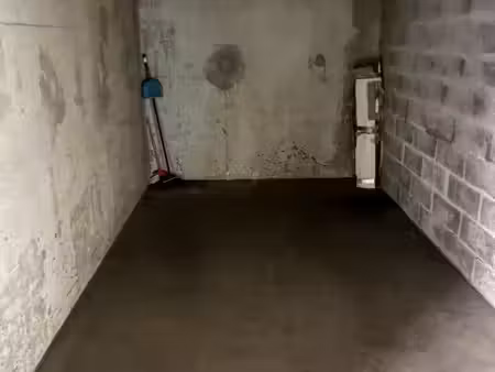 box fermé sécurisé à louer – 5 min à pied gare rer a boissy-saint-léger