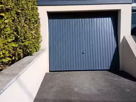 loue garage