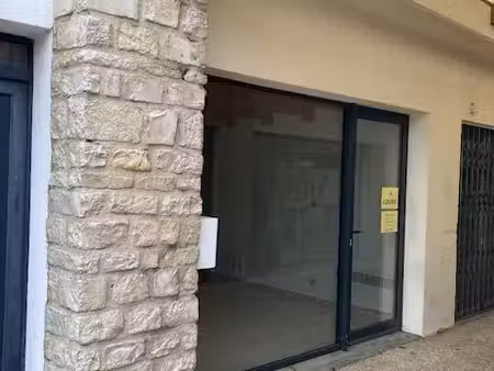 a louer local commercial