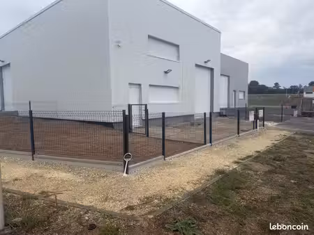 dépôt hangar avec bureau sdb