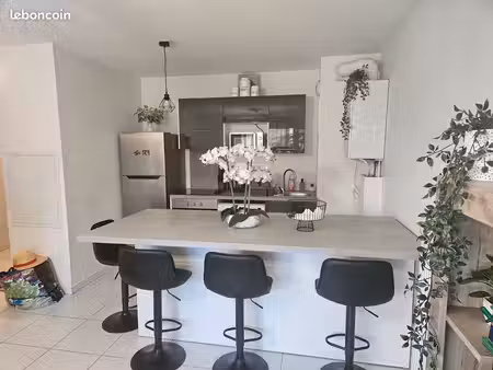 t2 rez de jardin centre saint baldoph