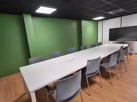 espace de bureaux à louer de 230 m2  av du comte vert chambéry