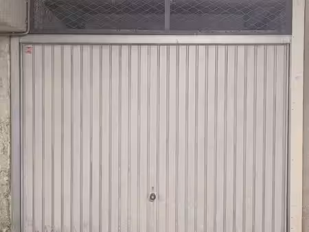 parking/box