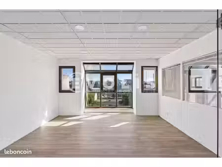 bureaux 473 m²