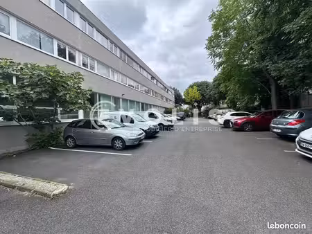 bureaux 120 m²
