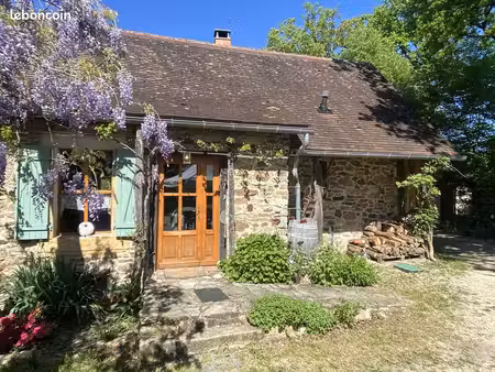 vend ensemble de 3 habitats en pleine nature  prairie et forêt. saint mesmin en dordogne (