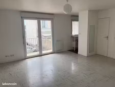 studio 1 pièce 29 m²