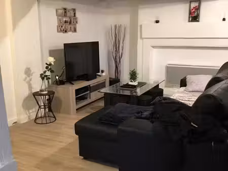 à louer les damps très beau f2 bis