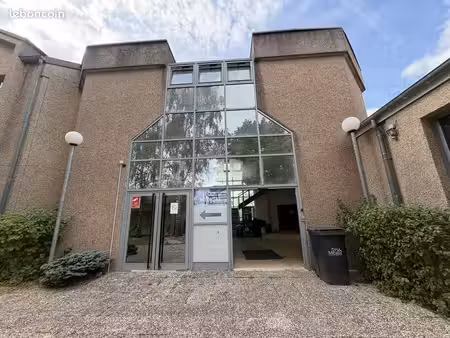 local commercial 250 m² meaux