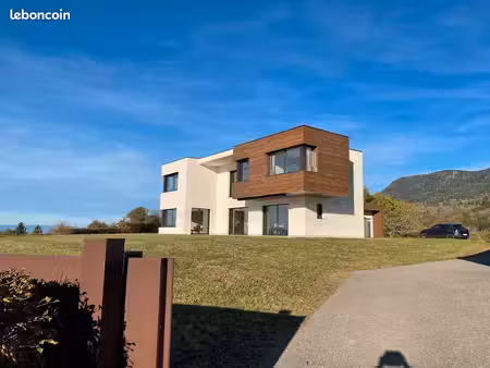 villa contemporaine d'exception avec vue sur genève à cranves-sales