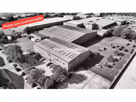local industriel 3 300 m²