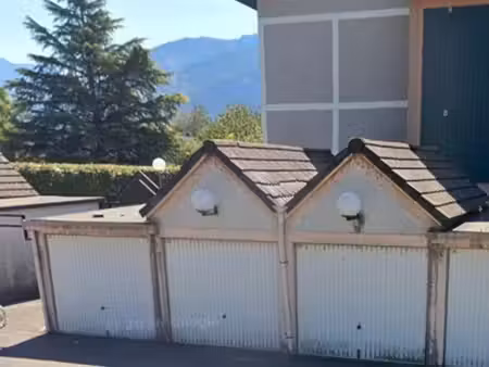 garage à louer