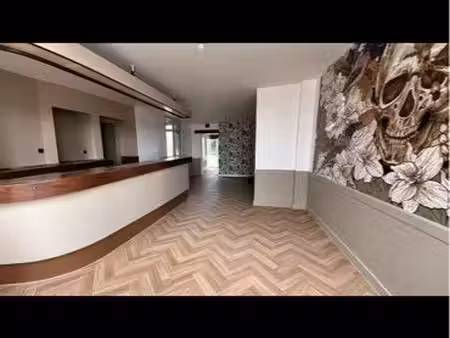 local commercial