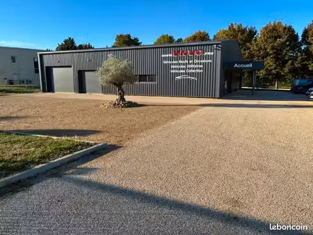 local d'activite commercial neuf tout equipe bien place