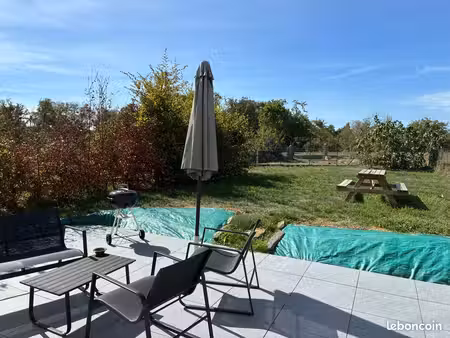 maison 90 m² à la campagne (arconnay) – 850 /mois
