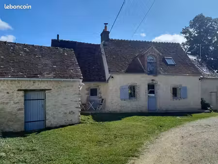 longère meublée 101 m² – 3 chambres – jardin 786 m² – calme