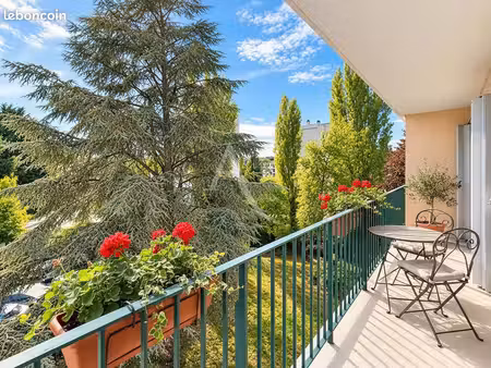 appartement 2 pièces 57 m²