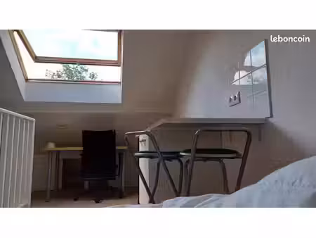 chambre à louer pour une femme