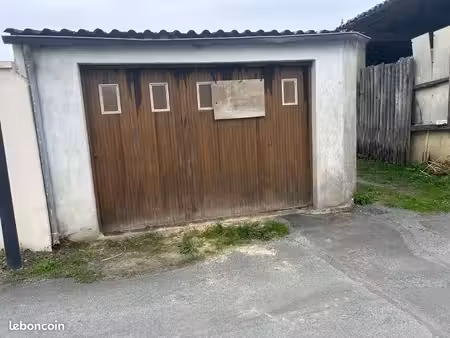 garage + terrain
