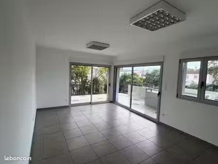 local 26m2