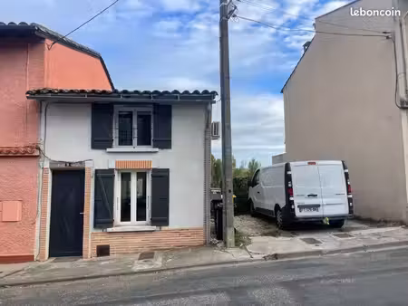 loue maison de village t3 avec jardin