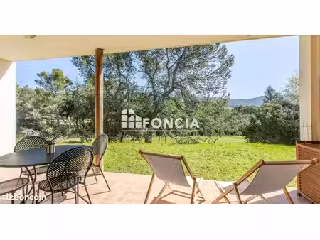 exclusivité foncia  t2 bis de 45.64 m2 + terrasse de 16.16 m2
