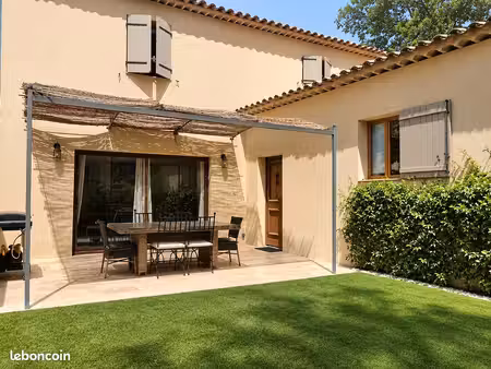 lauris – maison de charme 150 m² – 4 chambres – jardin et terrasse