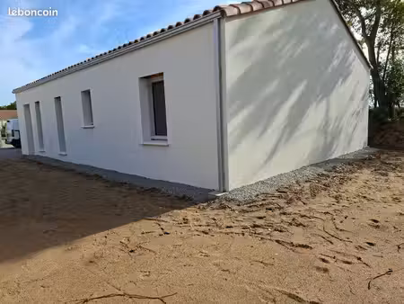 maison neuve meublée  3 chambres  pmr  jardin