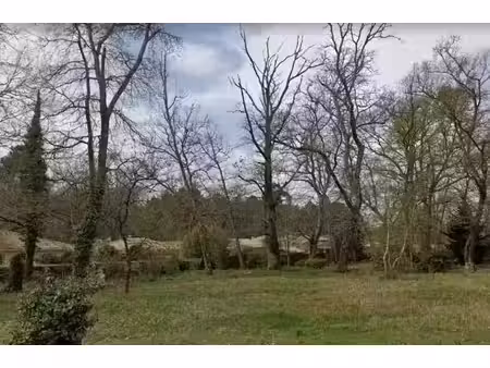 vente terrain 800 m² à léognan (33850)  205 000 €