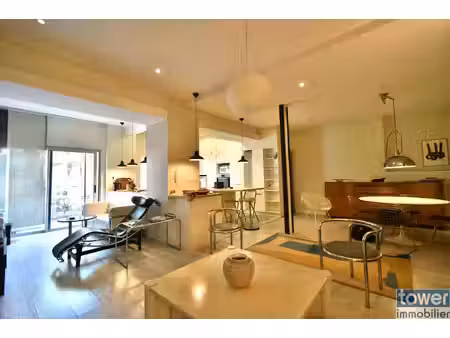 appartement  6 pièce(s)  4 chambre(s)  165 m²